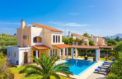 Kefalas Villa | Villa Kefalas: Large Private Pool, A/C, WiFi