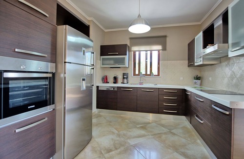 Kalyves Villa | Villa Kostantina - Holiday villa with private pool 2km from the sea in Crete, Greece