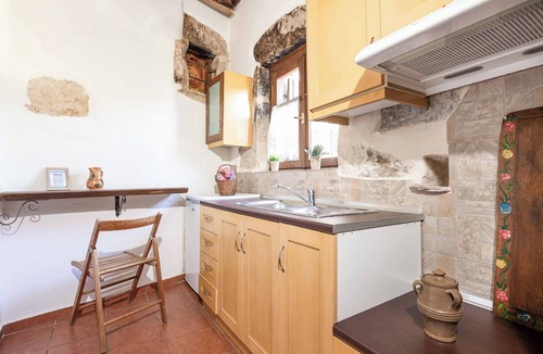 Champatha Villa | Villa Kourkoulios - Three Bedroom Villa, Sleeps 6