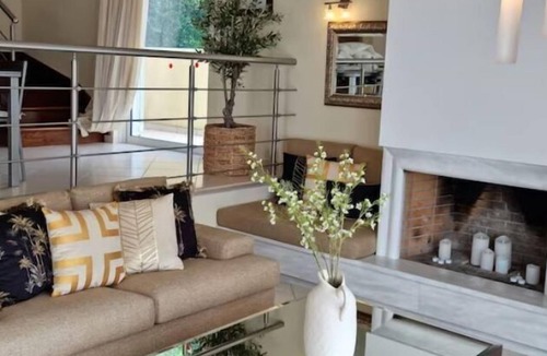 Vlachatika Villa | Villa "Kyriaki" with Sea View, Private Pool & Wi-Fi