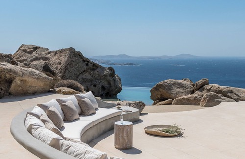 Agios Stefanos Villa | Villa La Roccia - MG Villas Mykonos