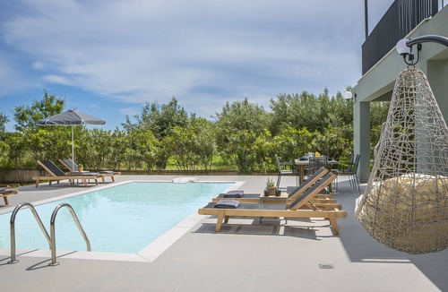Skala Villa | Villa Lantana is perfect for guests wishing to have a peaceful and pleasant stay