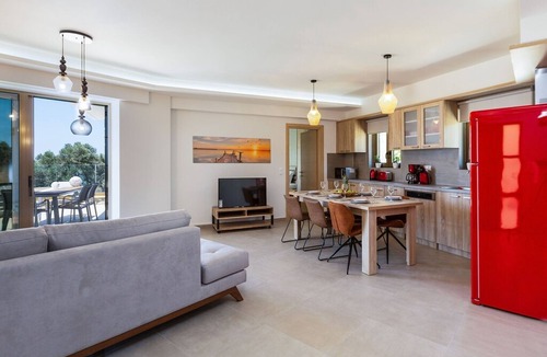 Kapsaliana Villa | Villa Litinas - A 2,500sqm Escape Amid Olive Groves