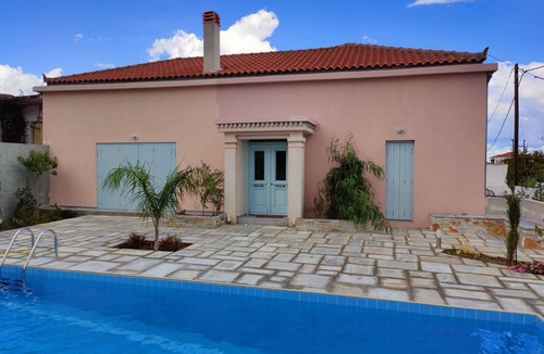 Skopelos Villa | Villa Livadi in Skopelos -6 min from Skopelos Harbour