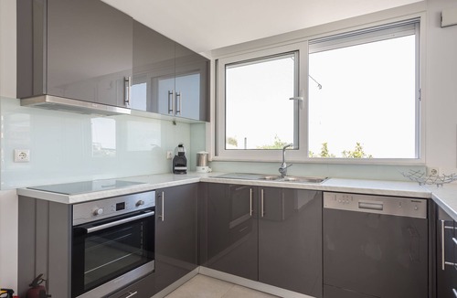Lavreotiki Villa | Villa Luna Private Heated Hydro Pool BBQ Beach 4mn