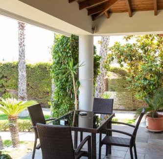 Kato Diminio Apartment | Villa Luxury Garden Kiato