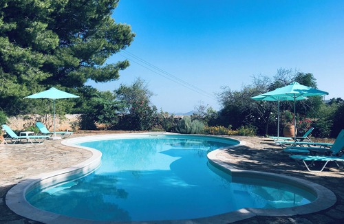 Kefalas Villa | Villa Magdalena is a 300sq.m. 4-bedroom Stone villa in amazing place to relax