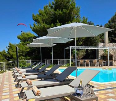 Agios Nikitas House | Villa Margaux Kathisma, Breathtaking VIEWS & Unforgettable SUNSETS - Minutes from Most Iconic BEACH