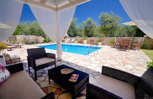 Sami Villa | Villa Marina Epavlis by Villa Plus