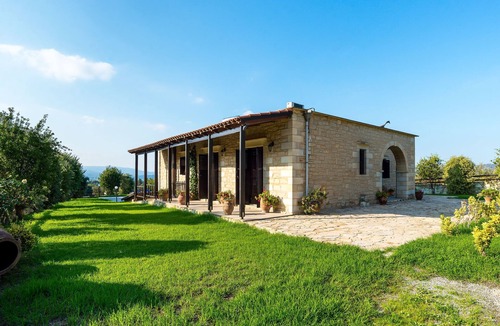 Maza Villa | Villa Maza, beautiful stone villa in traditional village Maza, Chania
