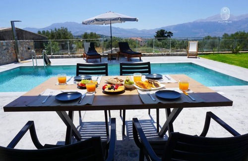 Kefalas Villa | Villa Melas private pool in Kefalas