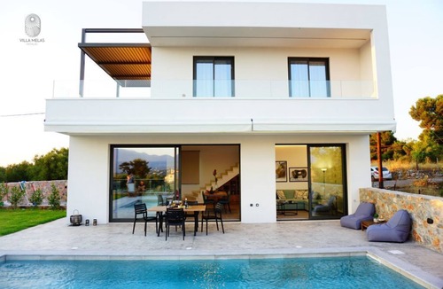 Kefalas Villa | Villa Melas private pool in Kefalas