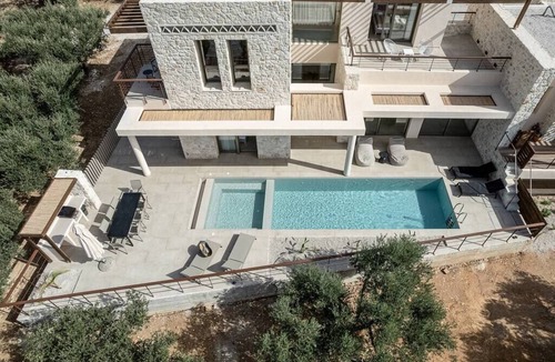 Falassarna Villa | Villa Melissa 3, Spacious villa w private pool,BBQ,luxury.