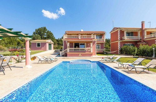 Limni Villa | Villa Mirela Megali - Four Bedroom Villa, Sleeps 9