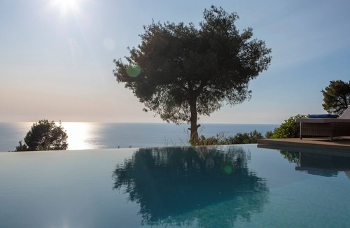 Evgiros Villa | Villa Mirtes with breathtaking sea view,close to Porto Katsiki and Egremni