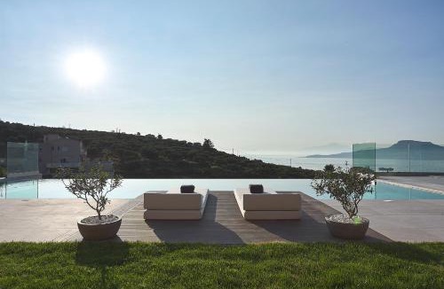 Sternes Villa | Villa Niolos II
