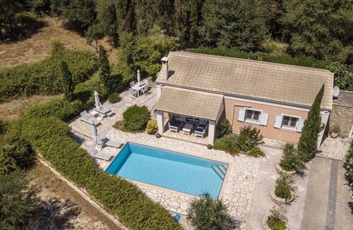 Afra Villa | Villa Oleander - Relaxing - Secluded - Private - Tranquil