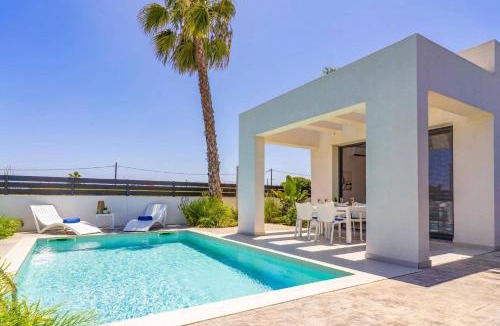 Petaloudes Villa | Villa Palm Vista by Villa Plus