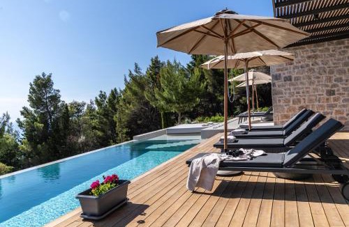 Evgiros Villa | Villa Pefko