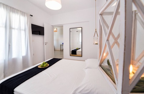 Aliki House | Villa Pela - Deluxe Apartment