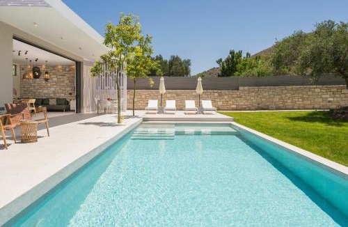 Maza Villa | VILLA PETRA PHILIPPOS heated pool optional