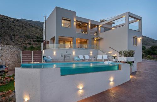 Mariou Villa | Villa Plakias Sunset with Heated Pool & Childrens Area, Walk to Restaurant