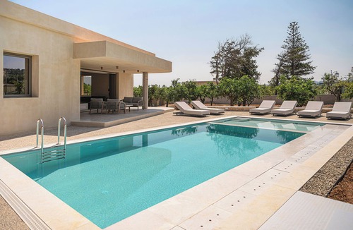 Maleme Villa | Villa Portokalea, 200m From The Beach, Heated Pool