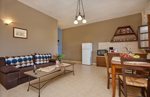 Porto Koukla Apartment | Villa Pounente One Bedroom Apartment 1