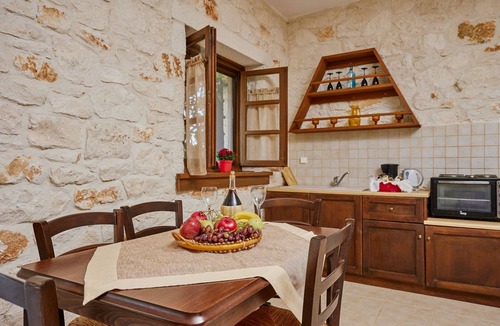 Porto Koukla Apartment | Villa Pounente One bedroom Apartment 3