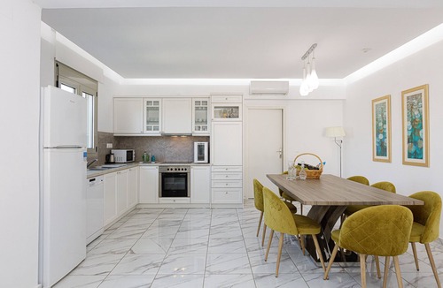 Asteri Villa | Villa Prima-4bedroom villa, 3 bathrooms, heated pool & jacuzzi with sea view!