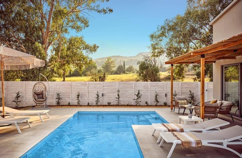 Vasilikos Villa | Villa Romas 2 by Villa Plus