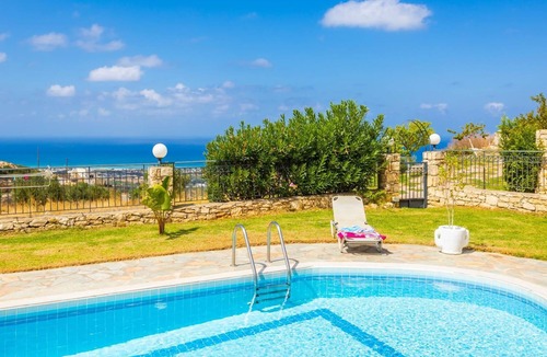 Maroulas Villa | Villa Spiridoula - Three Bedroom Villa, Sleeps 6