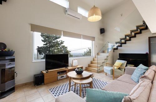 Paidochori Villa | Villa Staride, sea view, private heated pool, playground