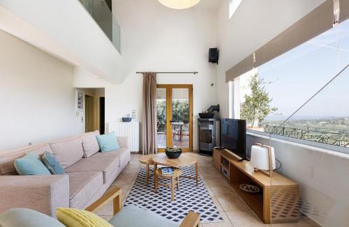 Paidochori Villa | Villa Staride, sea view, private heated pool, playground