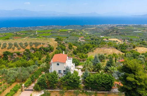 Kato Diminio Villa | Villa Stella: Hill top house outside Kiato town in Korinthos