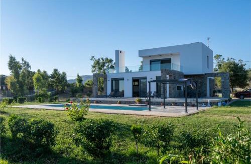 Eresos-Antissa Villa | Villa & Stone House with Pool, 10 Mins to Skala Eressos Beach