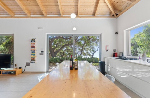 Evgiros Villa | Villa Trianda, a true gem just 27 steps from the beach!