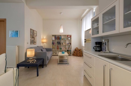 Ixia Villa | Villa Trianta - Four Bedroom Villa, Sleeps 10