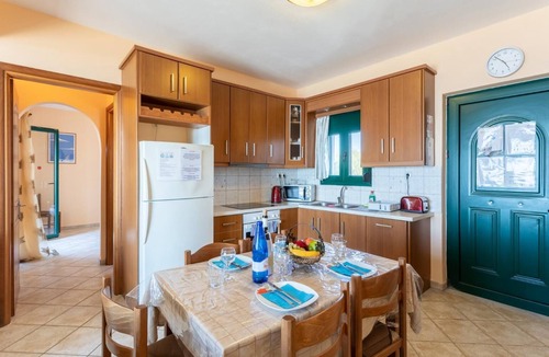 Mesovounia Villa | Villa Valio - Two Bedroom Villa, Sleeps 6