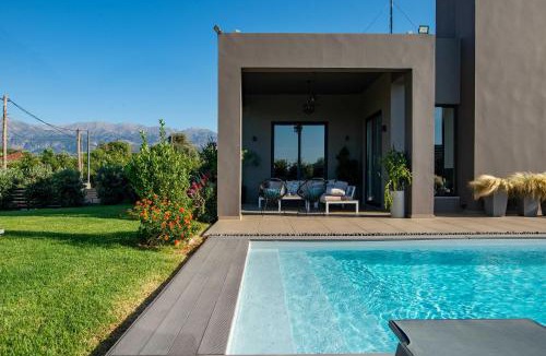 Alikianos Villa | Villa Vega I "Heated" pool, next to nature!