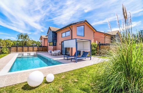 Lygia Villa | Villa Water - Two Bedroom Villa, Sleeps 4