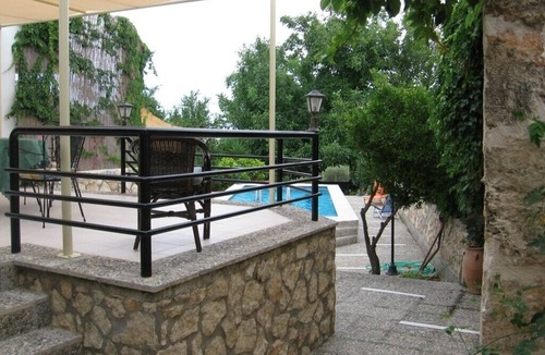 Prines Villa | Villa with private pool garden and BBQ at quiet Cretan village just outside city