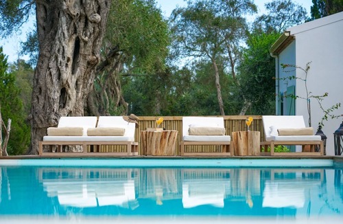 Molos Villa | Villa Zuri - Five Bedroom Villa, Sleeps 12