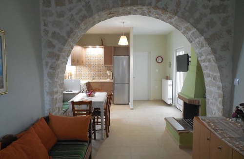 Mixorrouma House | Village house close to nice beaches of grete.