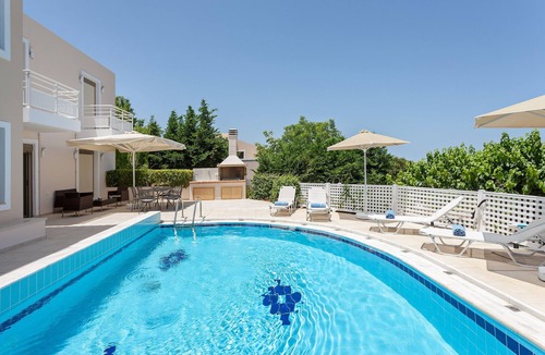 Skouloufia Villa | Villas For Family Holidays