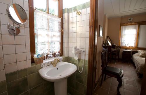 Vrastama House | Viraggas Traditional hotel