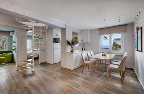 Vouliagmeni Apartment | Vouliagmeni Stylish Homes by BluPine