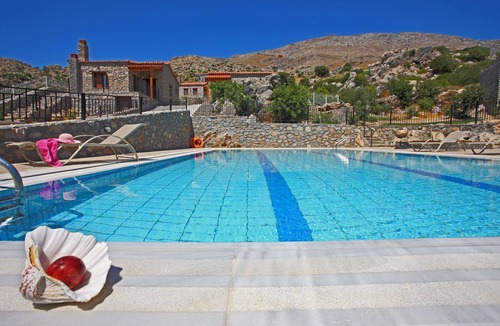 Agios Vasileios Villa | Vrachos Villas