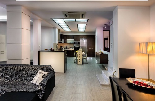 Ferma House | Welcome to Mayla House.