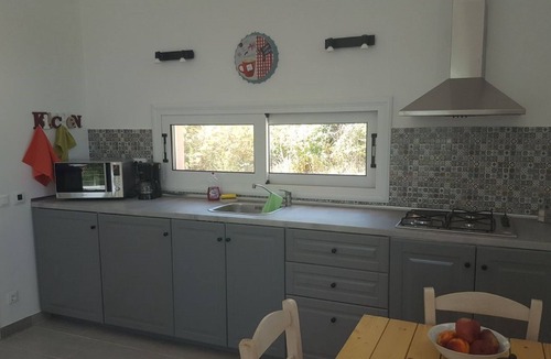 Termenades House | Wohlfühloase Inmitten Alter Oliven- und Zypressenbäumen